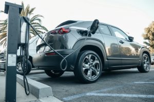 Electric & Hybrid Car Technology: What Are The Main Differences?