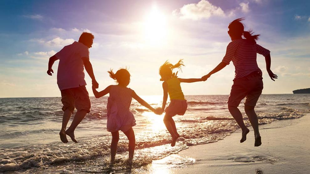 How To Save Money On A Family Vacation