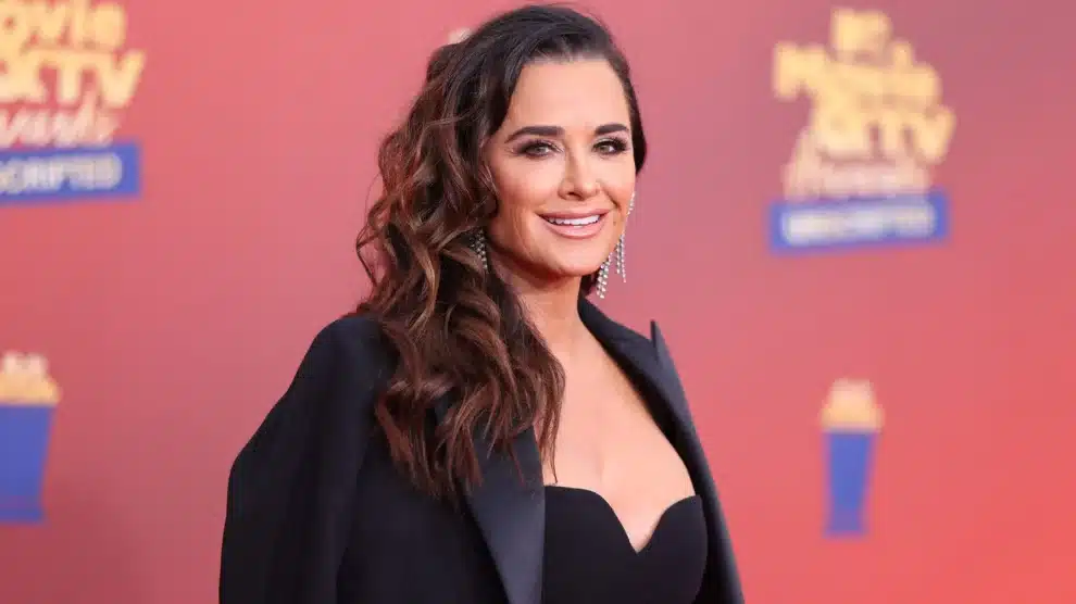 How Rich is the RHOBH Star - Kyle Richards Net Worth 2022?