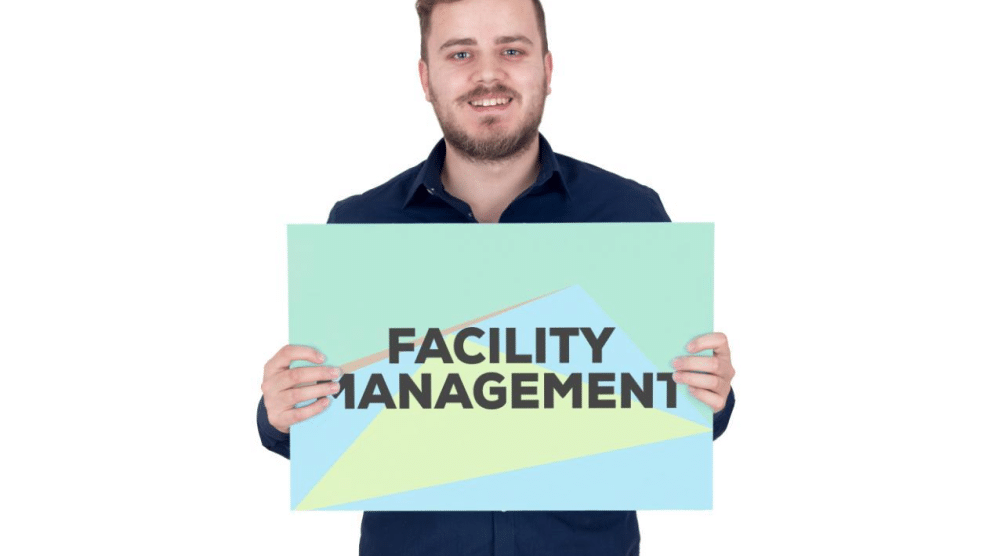 Facility Management in the Age of Smart Buildings and IoT