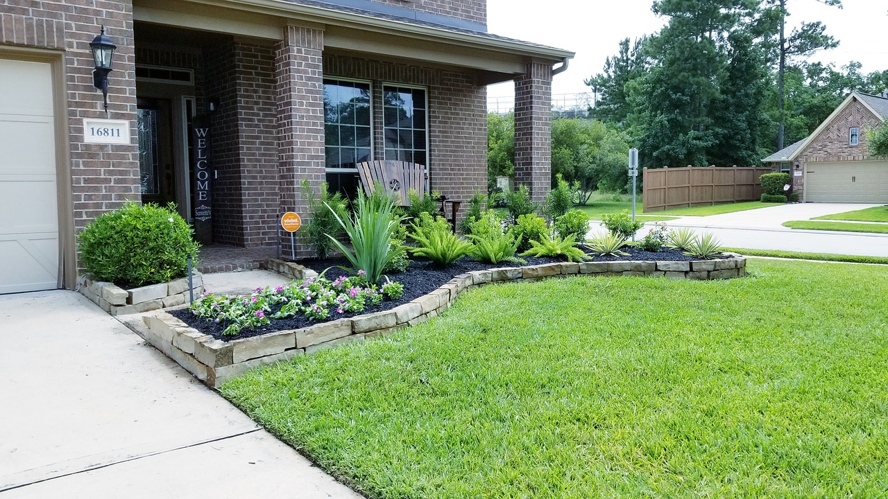 How to Freshen Up Your Garden to Enjoy it All Year Round