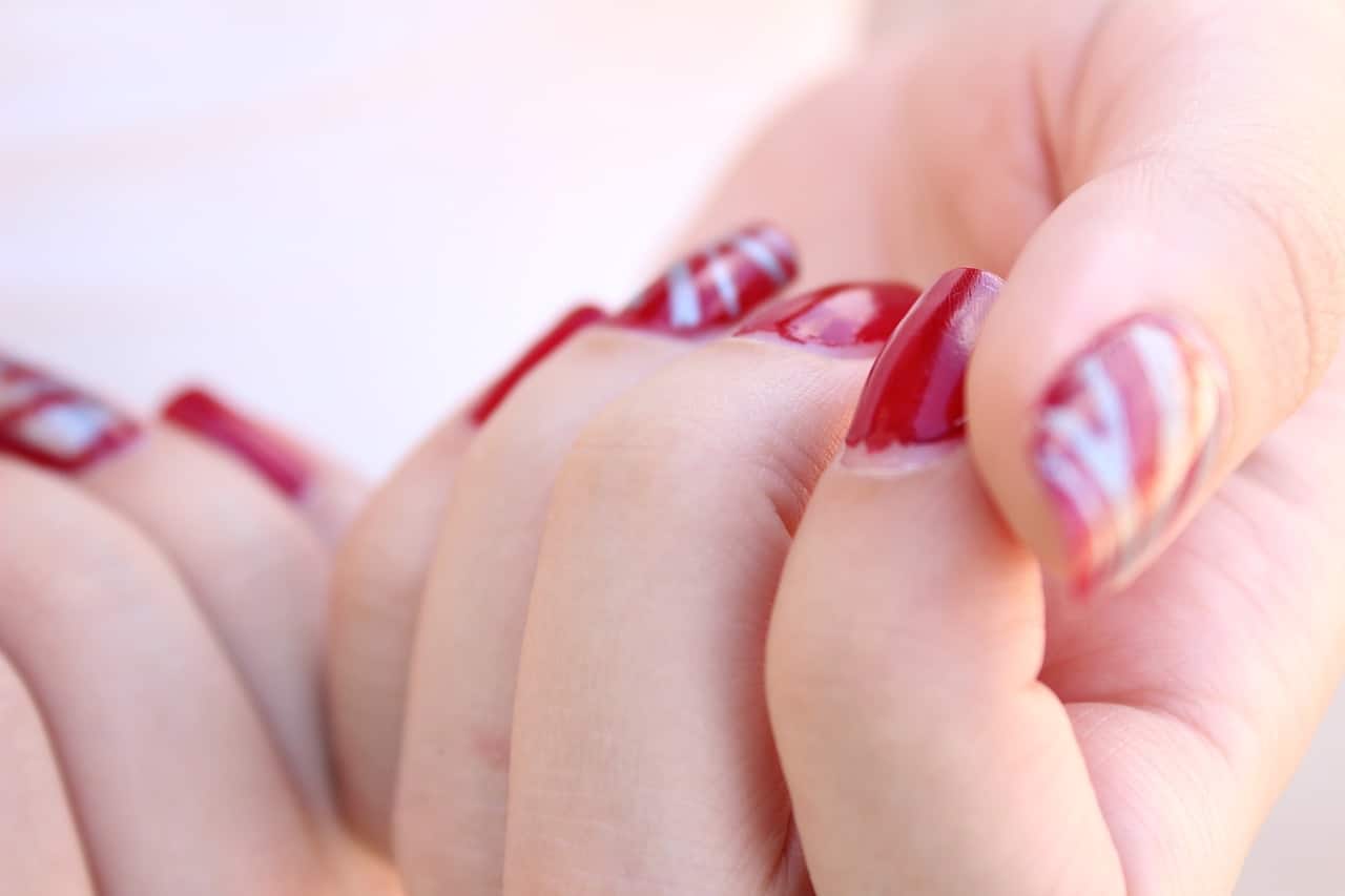 Step-By-Step Guide For Doing French Tip Nails