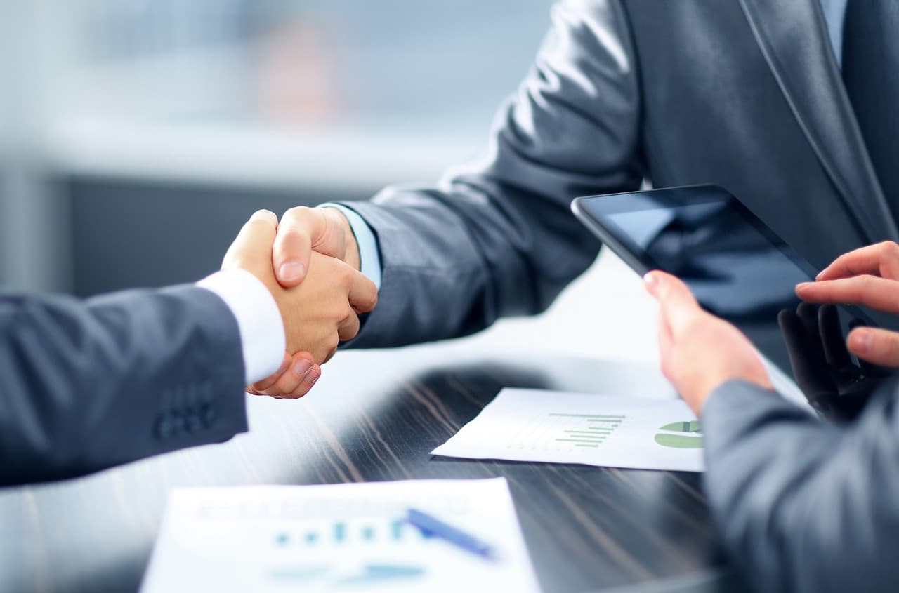Comparing Traditional Loans and Lawsuit Loans: What's Best for You?