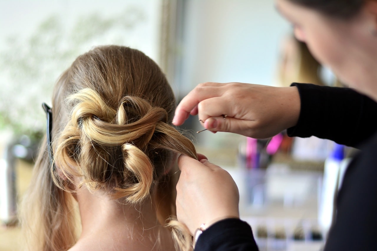 Sensitive Skin? Here’s How to Select The Best Hair Care Products