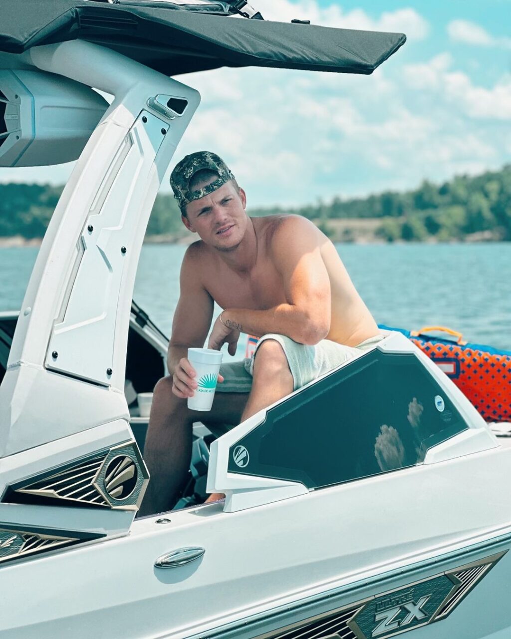 Parker McCollum Height, Personal Life, Family Details, and More