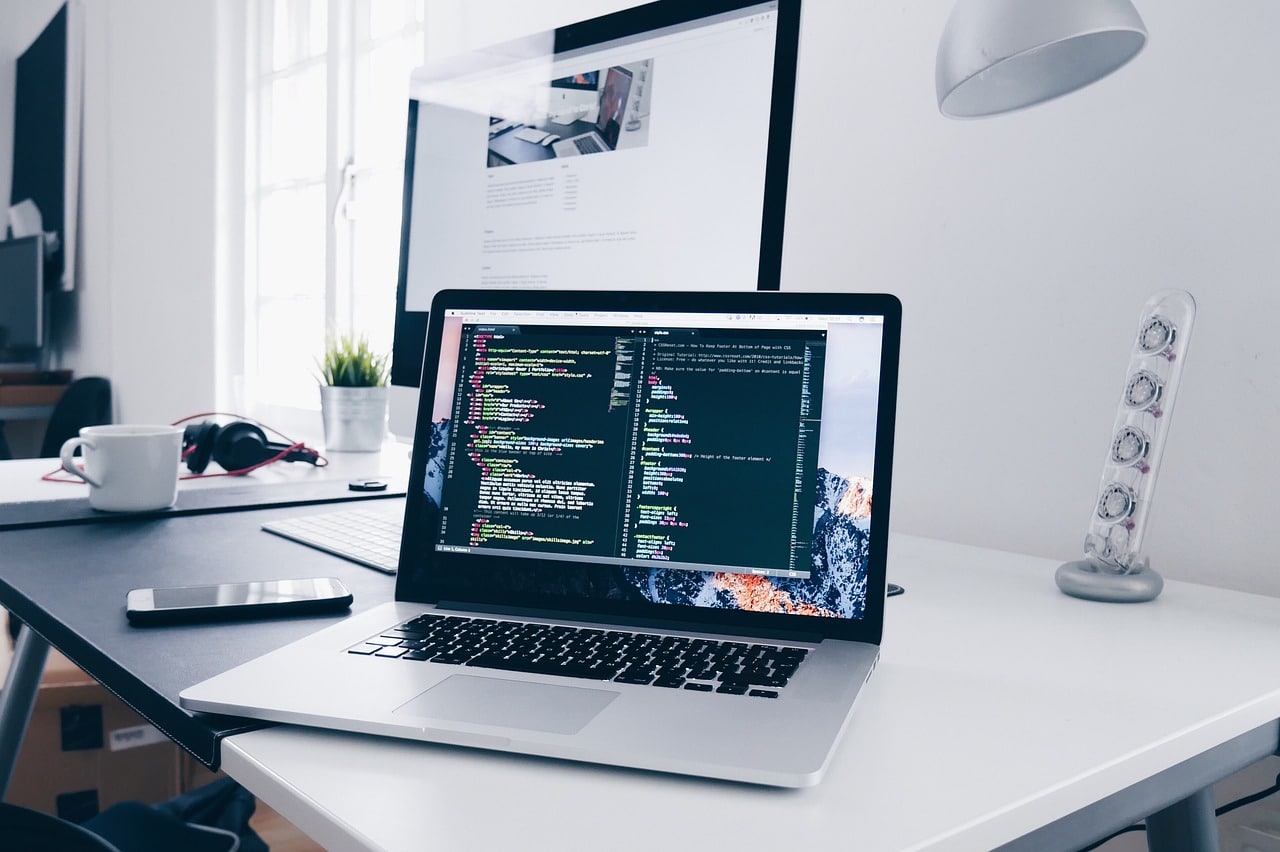 5 Emerging Industries That Need Computer Science Expertise - The Next Hint