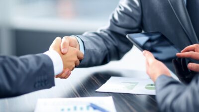 How Physicians Can Use Personal Loans to Manage Debt and Major Expenses
