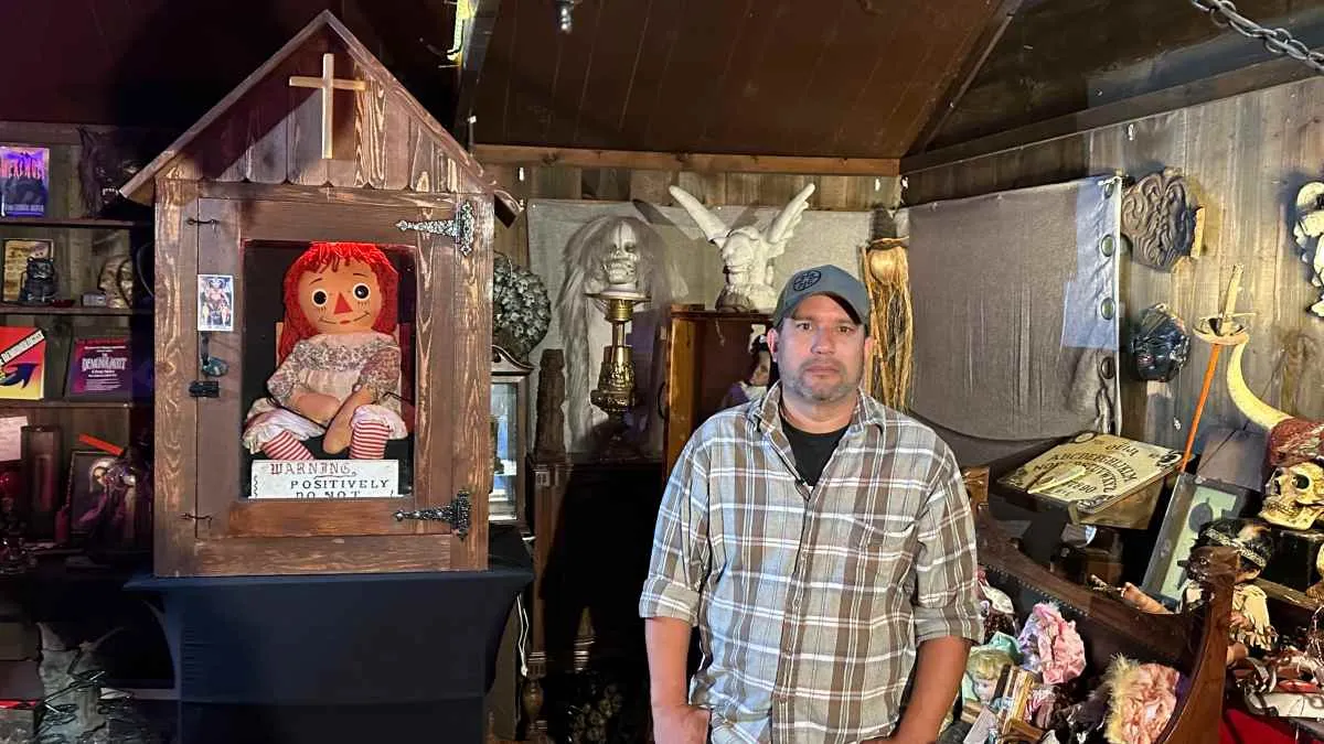 Paranormal Investigator Dies After Annabelle Doll Show in Gettysburg