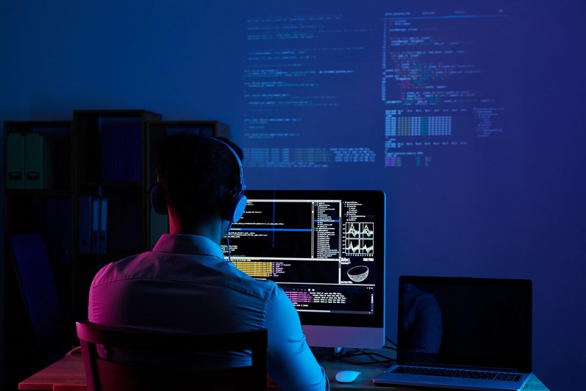Weighing up the Role of AI in Web Development: What to Expect
