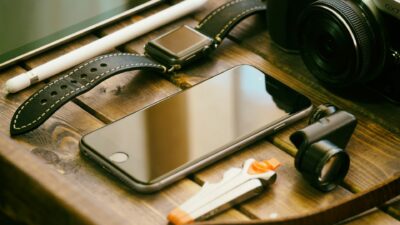 Must-Have Mobile Accessories: What’s Actually Worth Buying?